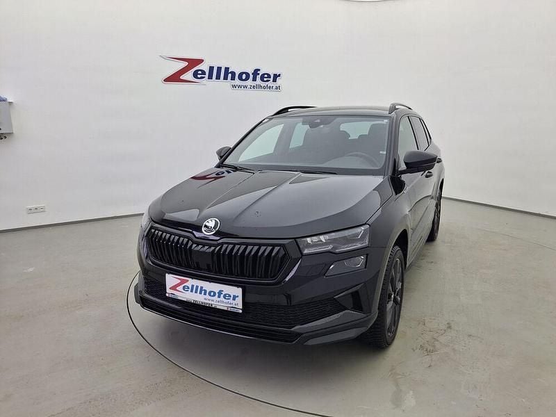 Schwarz Gebraucht 2023 Skoda Karoq SportLine SUV | € 27.900 (Fairer Preis) - Bild 1/4