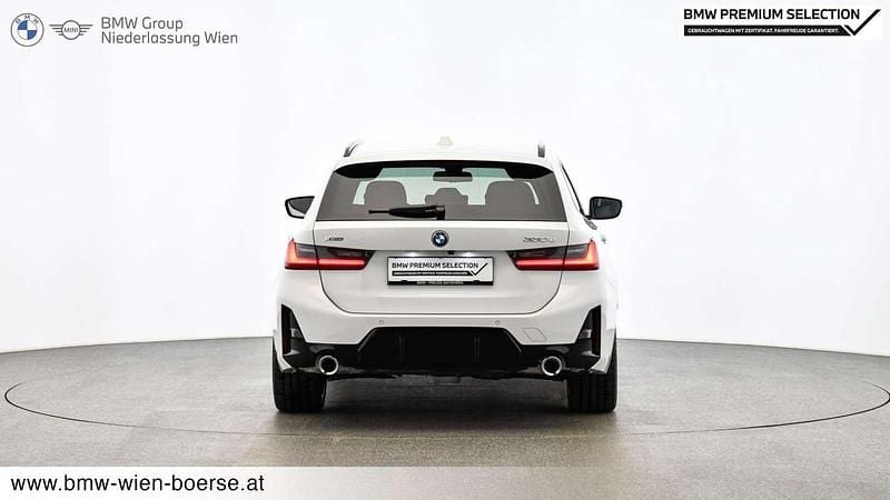 Gebraucht BMW 330e Efficient Dynamics 292 PS (214 kW) 2024 Weiß Kombi