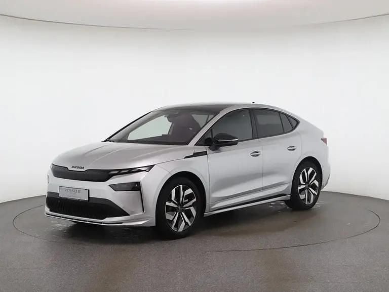 Silber metallic Gebraucht 2025 Skoda Enyaq iV SportLine SUV | € 49.890 - Bild 1/4