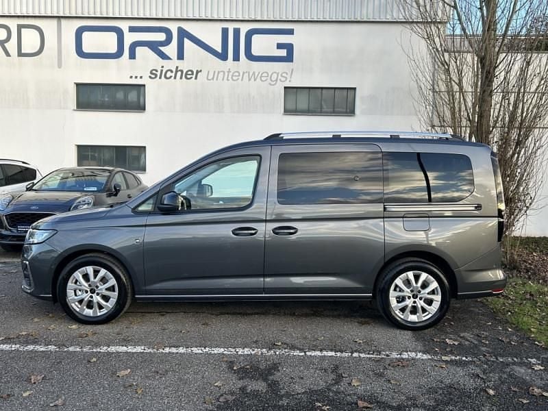 Neu Ford Tourneo Titanium 122 PS (89 kW) 2026 Grau Kombi