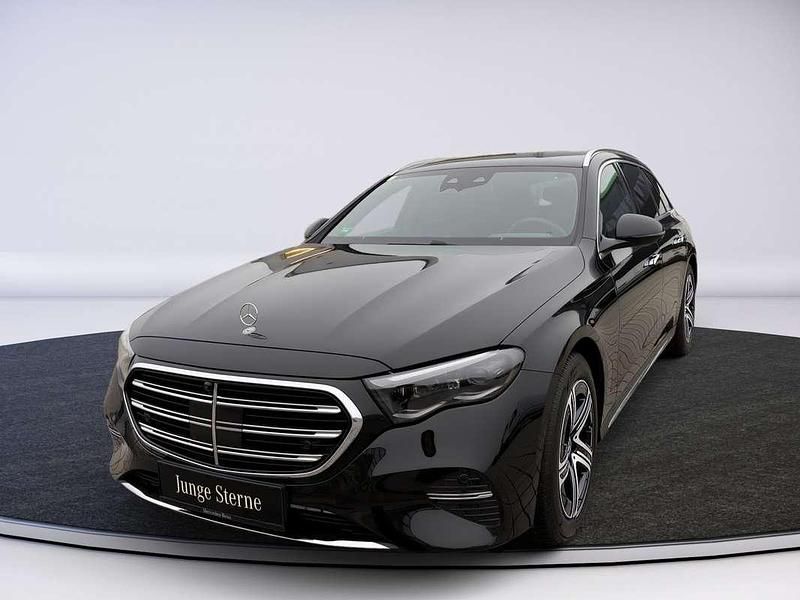 Gebraucht Mercedes E300 197 PS (144 kW) 2025 Schwarz Kombi