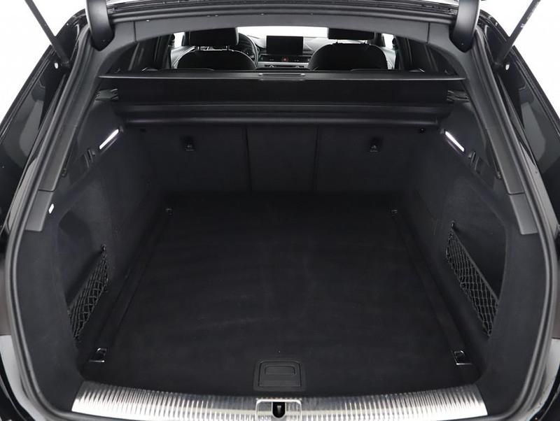 Gebraucht Audi A4 Advanced 204 PS (150 kW) 2021 Schwarz  metallic Kombi