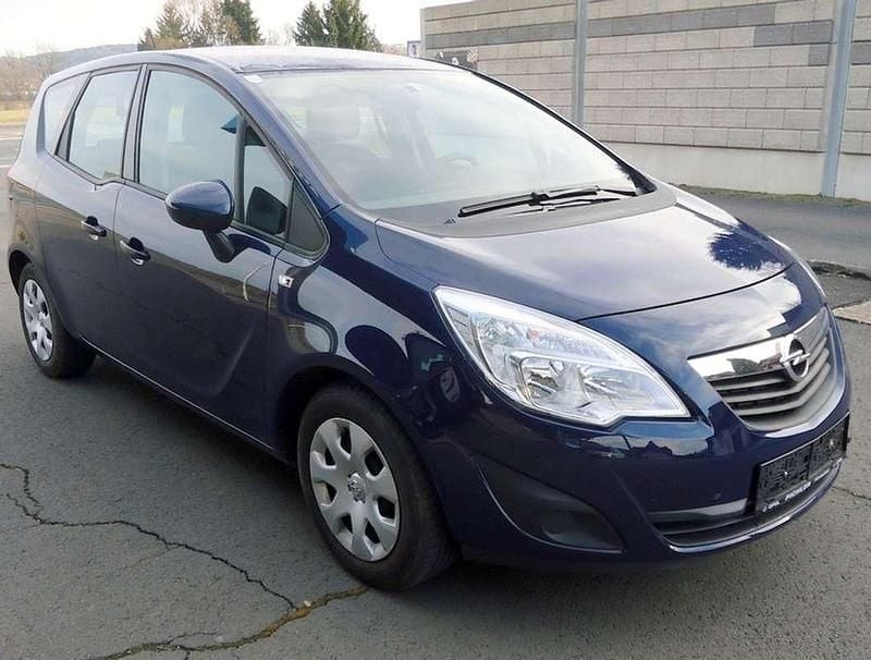 Gebraucht Opel Meriva Selection 101 PS (74 kW) 2013 Blau Van / Kleinbus