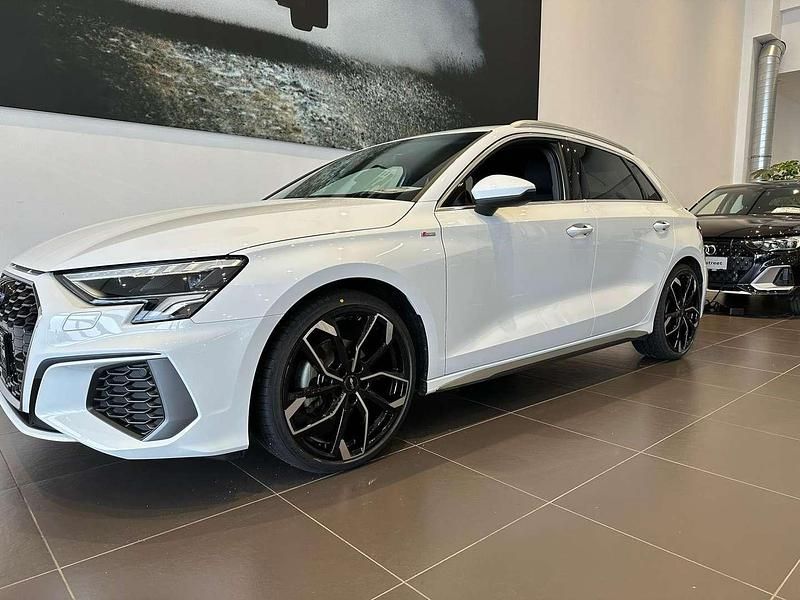 Gebraucht Audi A3 S-Line 116 PS (85 kW) 2023 Limousine