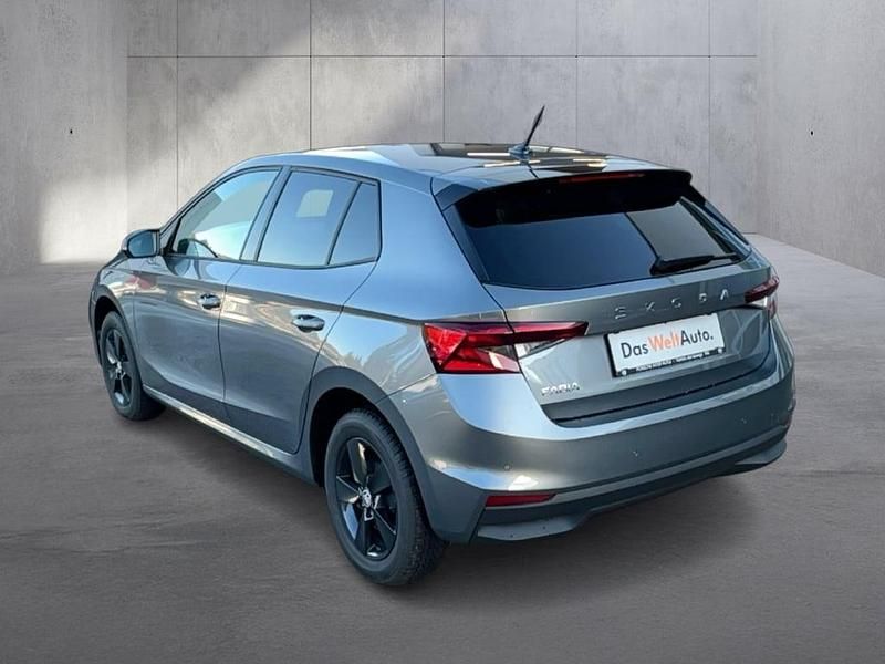 Neu Skoda Fabia Essence 95 PS (69 kW) 2026 Mittelgrau  metallic