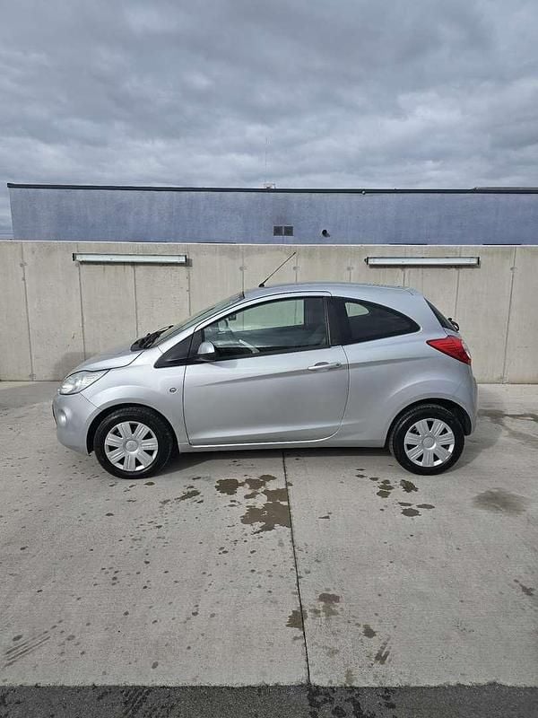 Gebraucht Ford Ka Ambiente 75 PS (55 kW) 2009 Silber Limousine