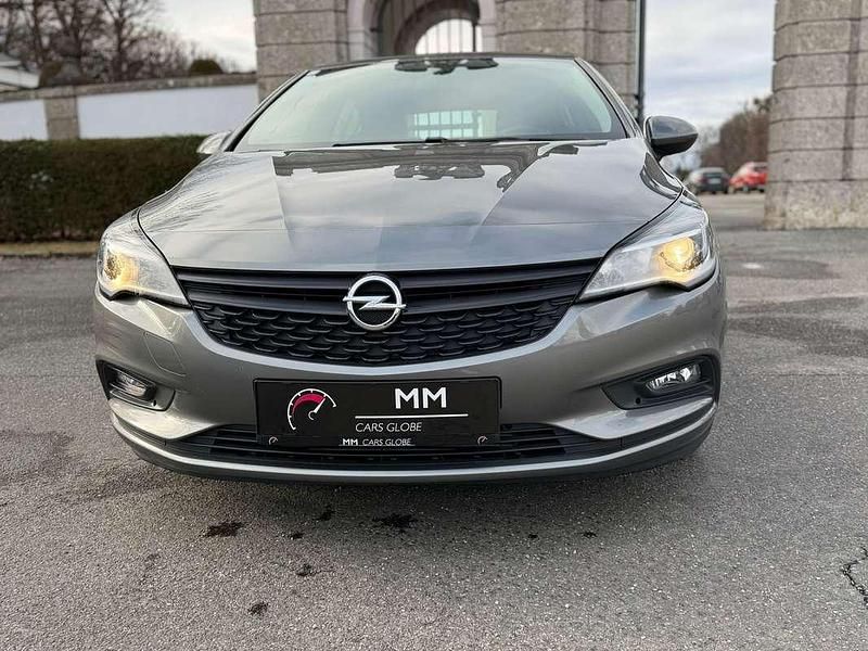 Gebraucht Opel Astra Eco 105 PS (77 kW) 2018 Grau Kleinwagen