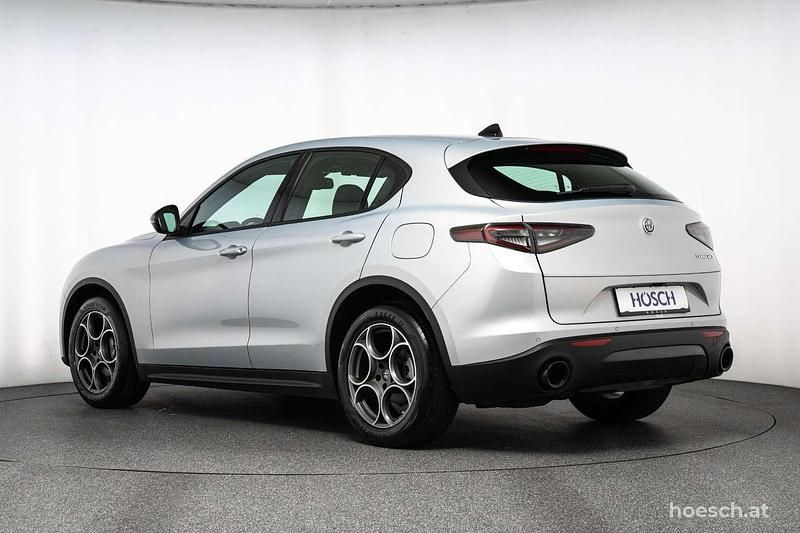 Gebraucht Alfa Romeo Stelvio Sprint 160 PS (117 kW) 2024 Weiss SUV