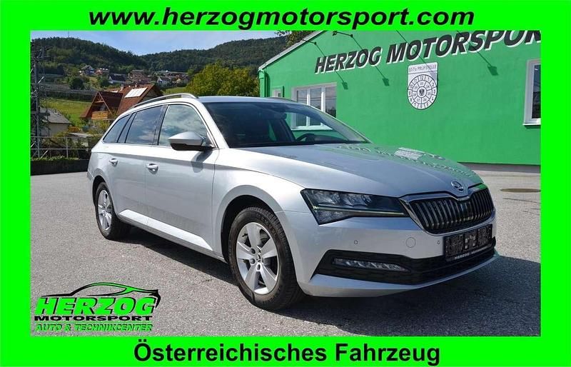 Gebraucht Skoda Superb 150 PS (110 kW) 2023 Silber Kombi