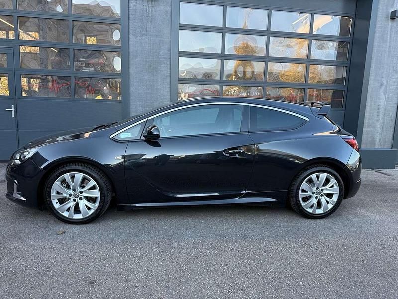 Gebraucht Opel Astra OPC 280 PS (205 kW) 2013 Schwarz Coupé