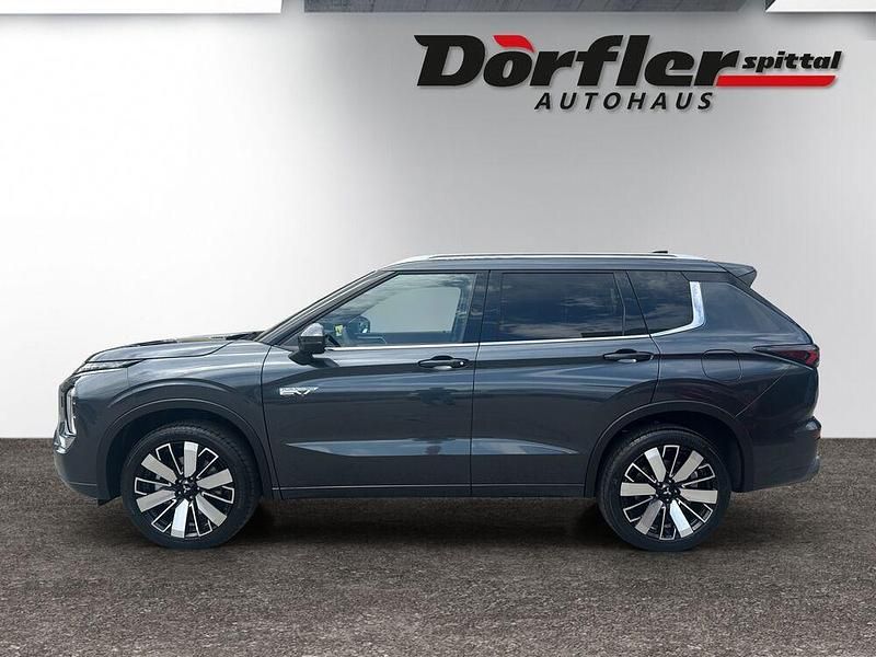 Neu Mitsubishi Outlander P-HEV 306 PS (225 kW) 2025 SUV