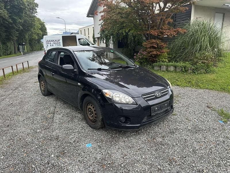 Gebraucht 2010 Kia ProCeed Active Kleinwagen | € 500 - Bild 1/4