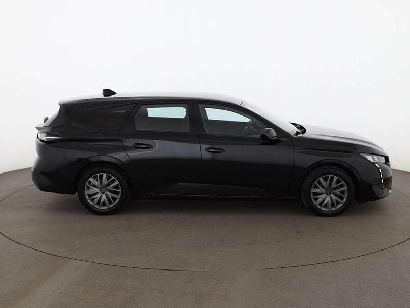 Gebraucht Peugeot 308 SW Active 110 PS (80 kW) 2022 Schwarz Kombi