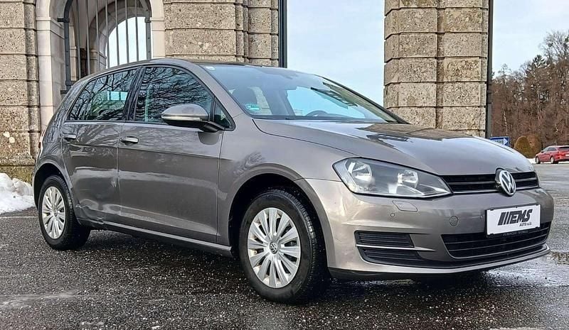 Gebraucht VW Golf VII Trendline 105 PS (77 kW) 2013 Grau Limousine