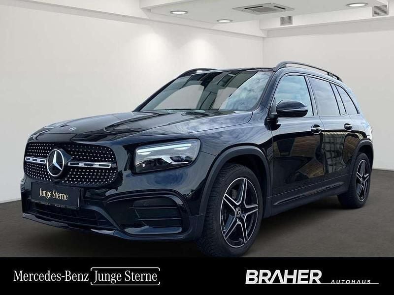 Schwarz Gebraucht 2025 Mercedes GLB200 AMG line SUV | € 57.500 (Teuer) - Bild 1/4