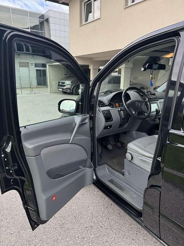Schwarz Gebraucht 2008 Mercedes Viano Van / Kleinbus | € 11.500 - Bild 1/4