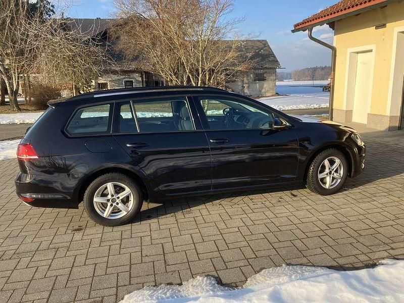 Gebraucht VW Golf VII 105 PS (77 kW) 2014 Schwarz Kombi