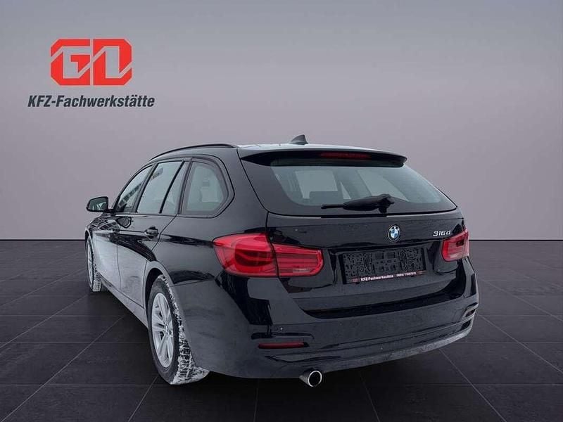 Gebraucht BMW 316 Advantage 116 PS (85 kW) 2018 Schwarz Kombi
