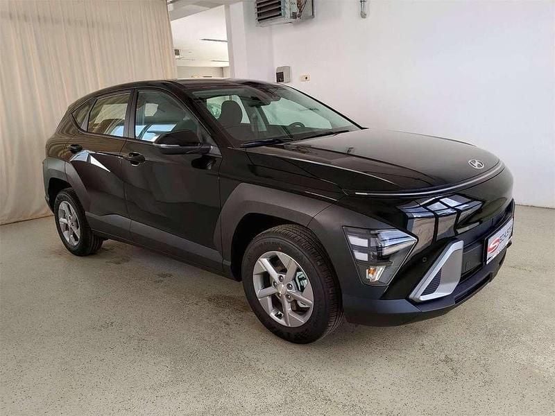 Neu Hyundai Kona 116 PS (85 kW) 2025 Schwarz SUV