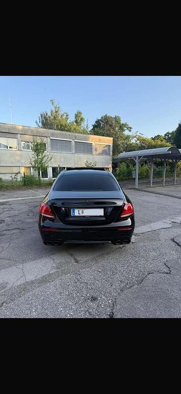 Gebraucht Mercedes E220 Exclusive 194 PS (142 kW) 2016 Limousine