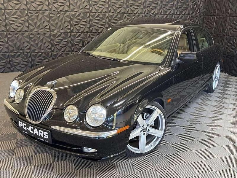 Grau Gebraucht 2005 Jaguar S-Type S Limousine | € 19.990 - Bild 1/4