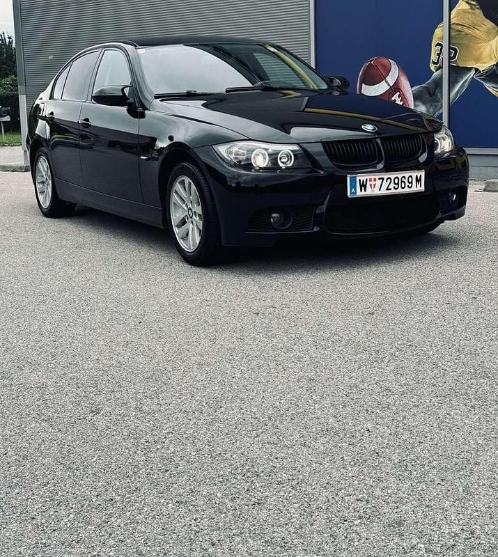 Gebraucht BMW 320 163 PS (119 kW) 2006 Schwarz Limousine