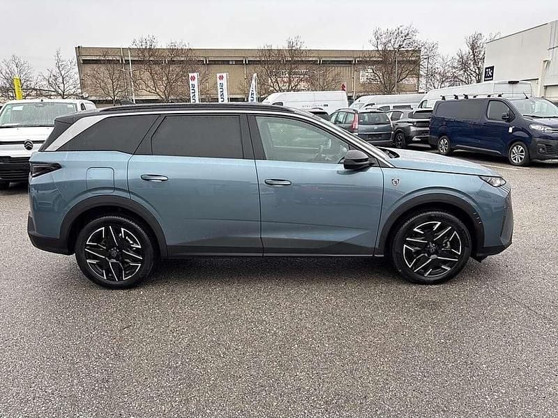 Gebraucht Peugeot 5008 GT 136 PS (100 kW) 2025 Blau SUV
