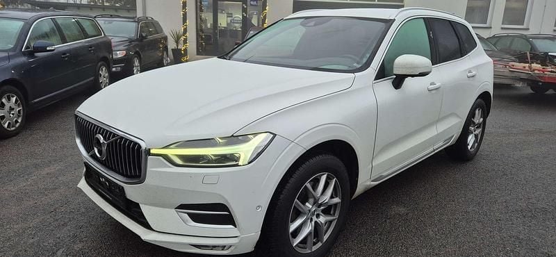 Weiß Gebraucht 2018 Volvo XC60 Inscription SUV | € 17.500 (Teuer) - Bild 1/4