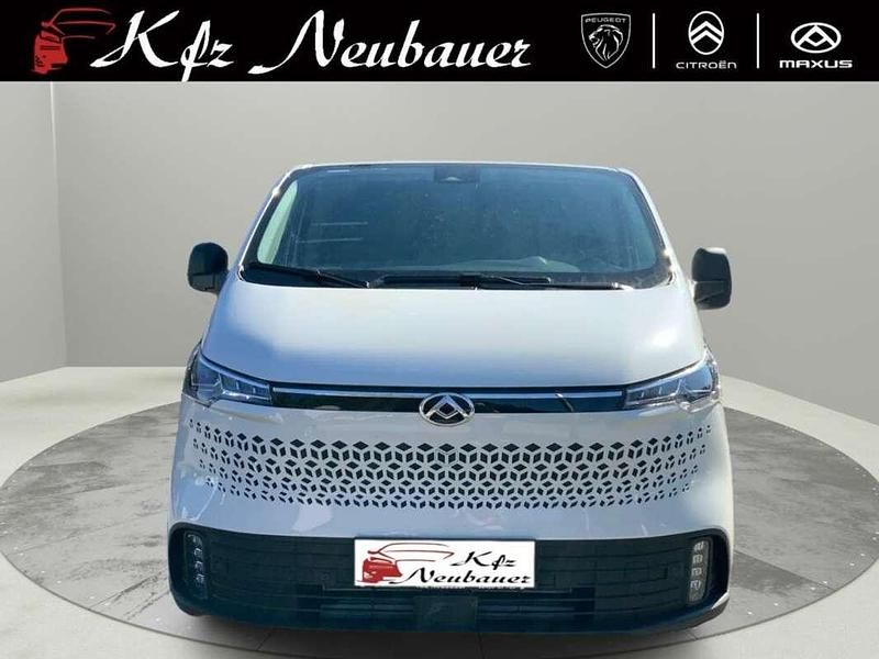 Neu Maxus eDeliver 7 150 kW (204 PS) 2025 Weiß Van