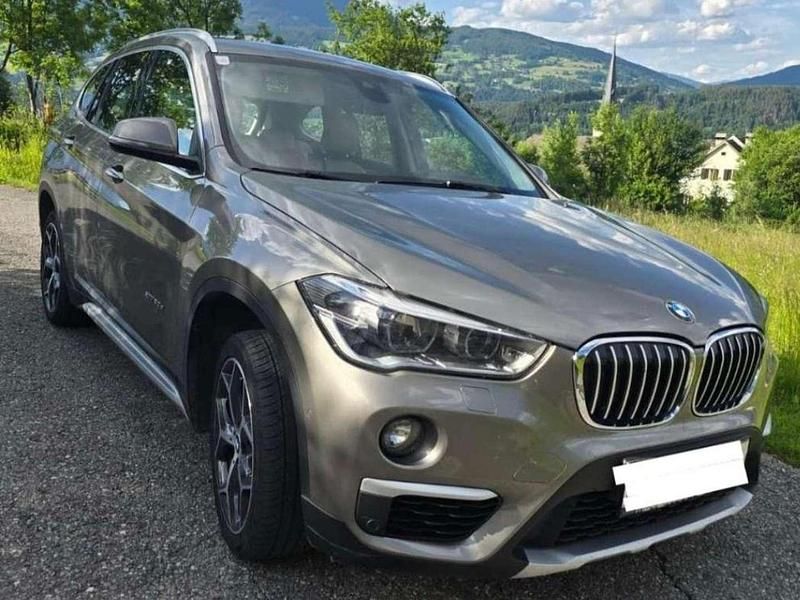 Silber Gebraucht 2017 BMW X1 Sport Line SUV | € 16.500 (Fairer Preis) - Bild 1/4