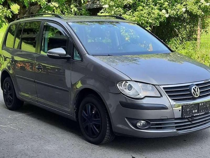 Grau Gebraucht 2008 VW Touran Trendline Van / Kleinbus | € 1.150 (Superpreis) - Bild 1/4