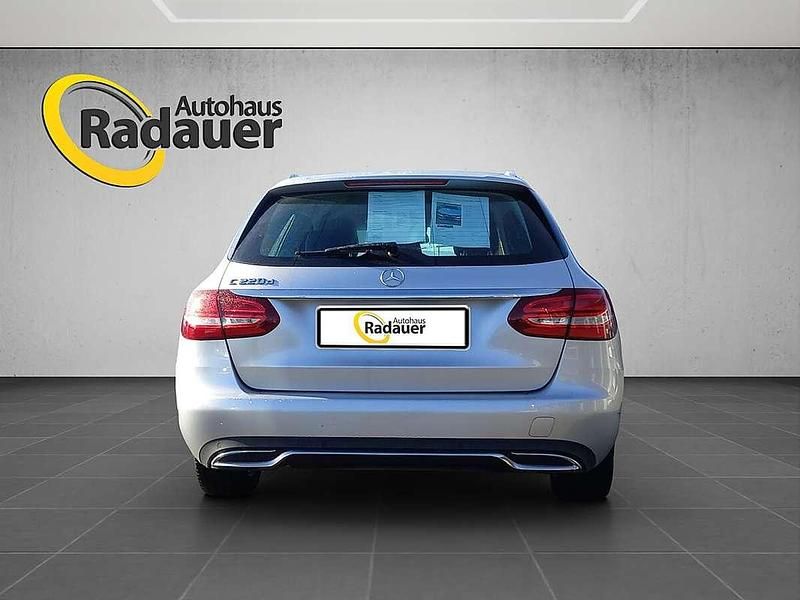 Gebraucht Mercedes 220 170 PS (125 kW) 2018 Grau Kombi