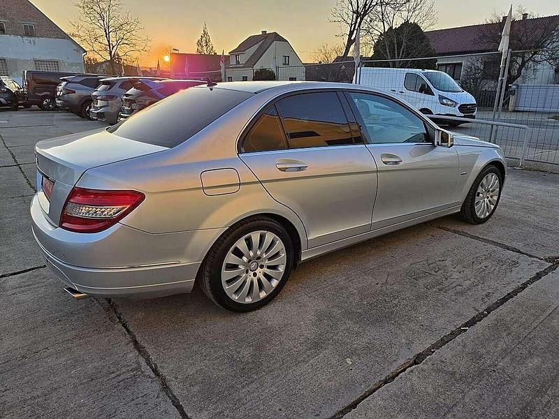 Gebraucht Mercedes C350 Avantgarde 231 PS (169 kW) 2010 Silber Limousine