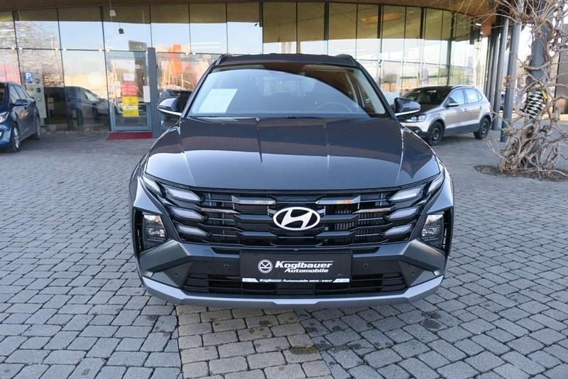 Neu Hyundai Tucson 160 PS (117 kW) 2025 Grau SUV