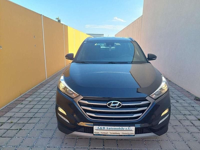 Schwarz Gebraucht 2018 Hyundai Tucson GO! SUV | € 14.490 (Fairer Preis) - Bild 1/4