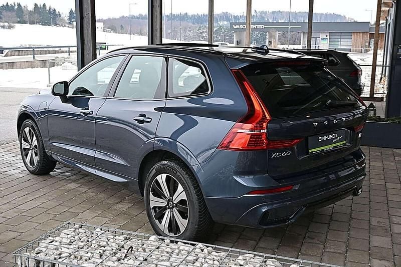 Gebraucht Volvo XC60 Plus 253 PS (186 kW) 2024 Blau SUV