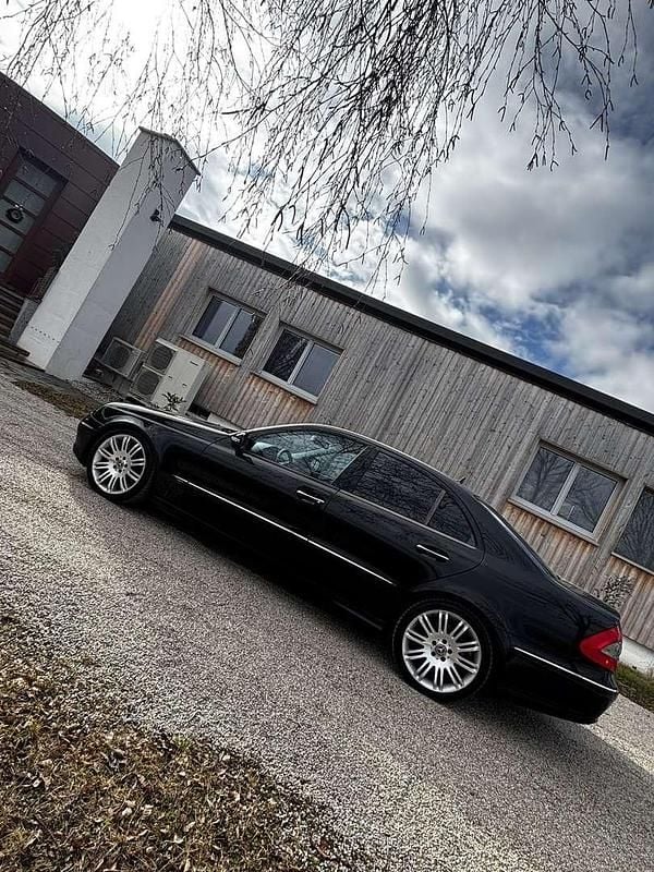 Gebraucht Mercedes E320 Avantgarde 224 PS (164 kW) 2007 Limousine