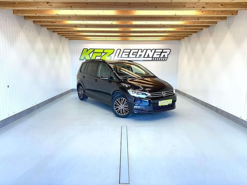 Gebraucht VW Touran R 150 PS (110 kW) 2024 Schwarz Van / Kleinbus