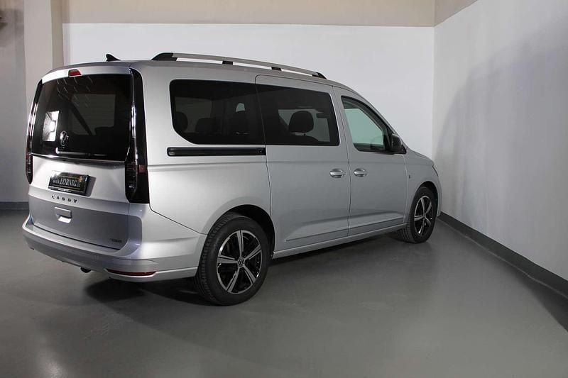 Gebraucht VW Caddy Maxi Style 122 PS (89 kW) 2024 Silber Van / Kleinbus