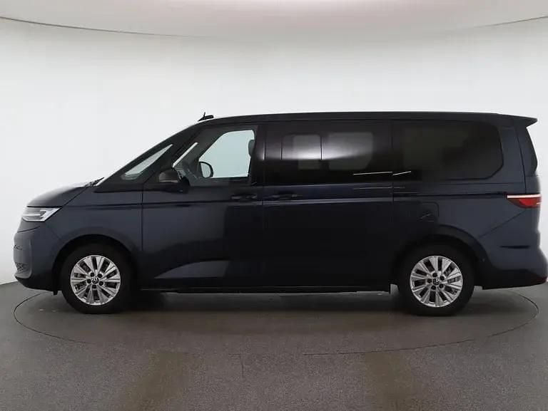 Gebraucht VW Multivan Business 177 PS (130 kW) 2025 Mittelblau  metallic Van