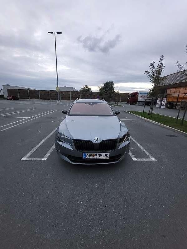 Gebraucht Skoda Superb SportLine 150 PS (110 kW) 2017 Kombi