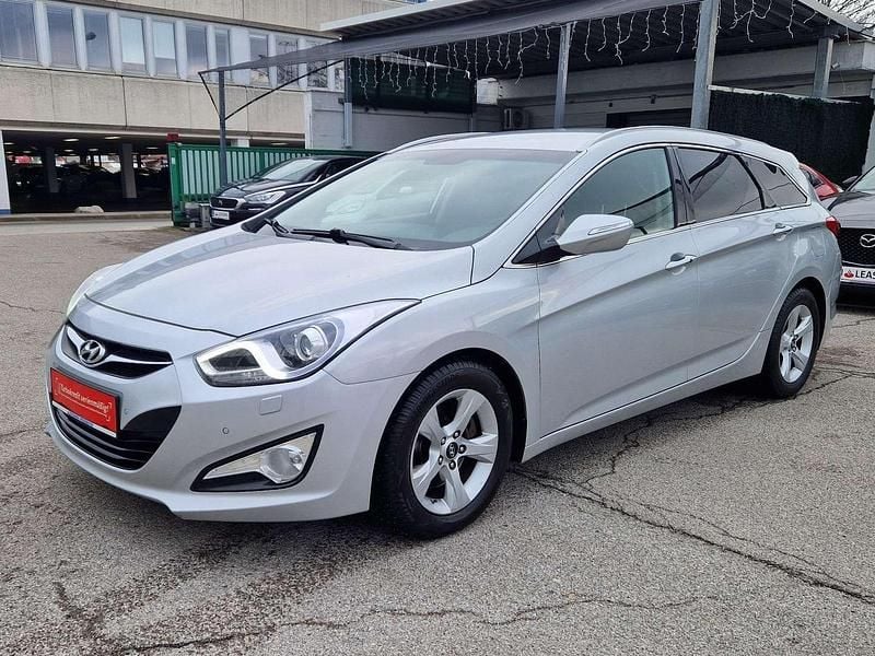 Gebraucht Hyundai i40 136 PS (100 kW) 2014 Silber Kombi