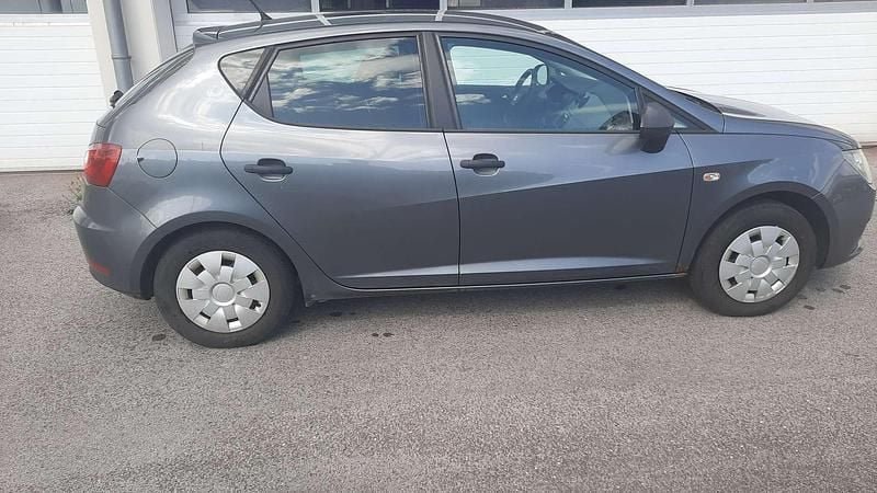 Gebraucht Seat Ibiza 60 PS (44 kW) 2012 Grau Limousine