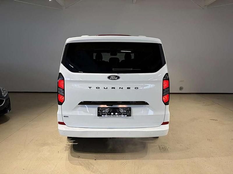 Neu Ford Tourneo Custom Titanium 118 PS (86 kW) 2026 Van
