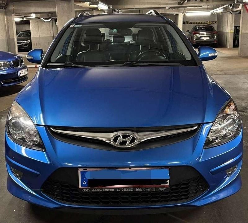 Gebraucht Hyundai i30 Comfort 116 PS (85 kW) 2010 Blau Kombi