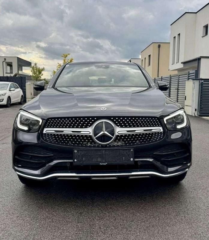 Gebraucht Mercedes GLC300 245 PS (180 kW) 2020 Grau Coupé