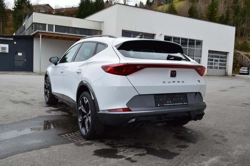 Gebraucht Cupra Formentor 190 PS (139 kW) 2024 Weiss  normal SUV