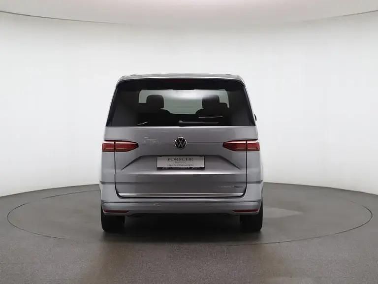 Gebraucht VW Multivan Style 177 PS (130 kW) 2025 Silber  metallic Van