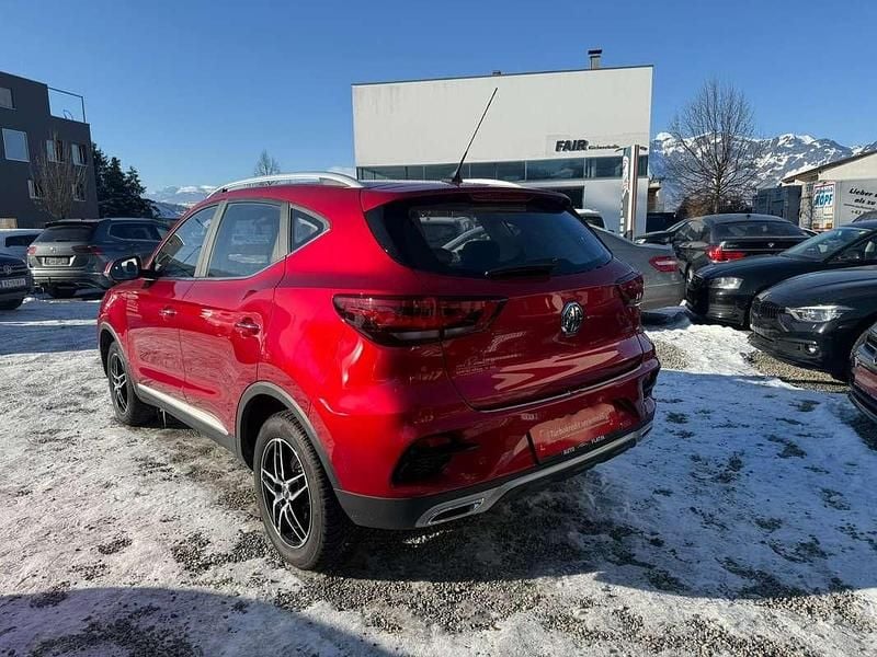 Gebraucht MG ZS Luxury 111 PS (81 kW) 2024 Rot SUV