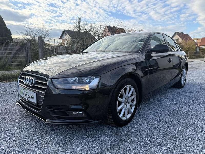 Gebraucht Audi A4 136 PS (100 kW) 2013 Limousine